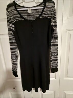Patagonia Black Wool Knit Long-Sleeve Dress with Black-and-White Patterned Yoke